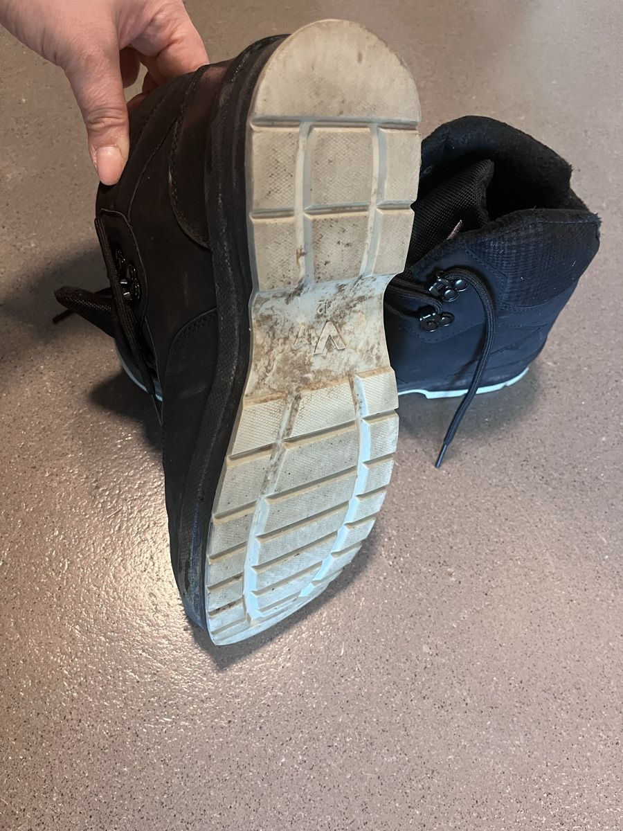 Scarpe da uomo: Winterschuhe gr 42 – Usato da Luzern venduto da Mangolina 2