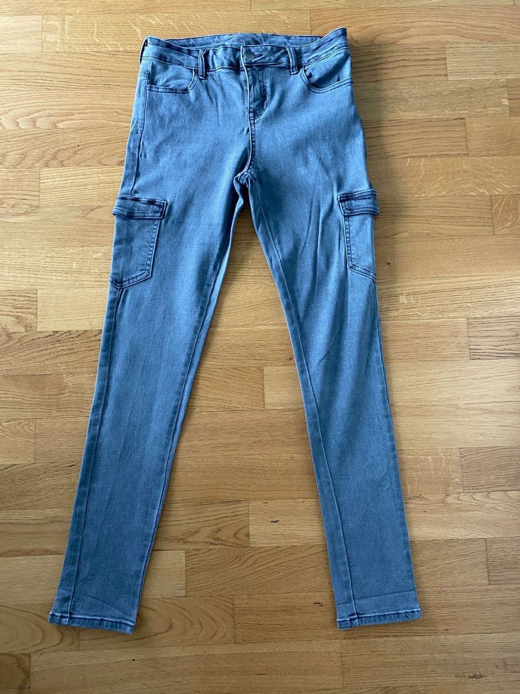 Jeans: Jean GM38 Grau Elastisch Höhe Taille – Usato da Duebendorf venduto da Alexandertreyer