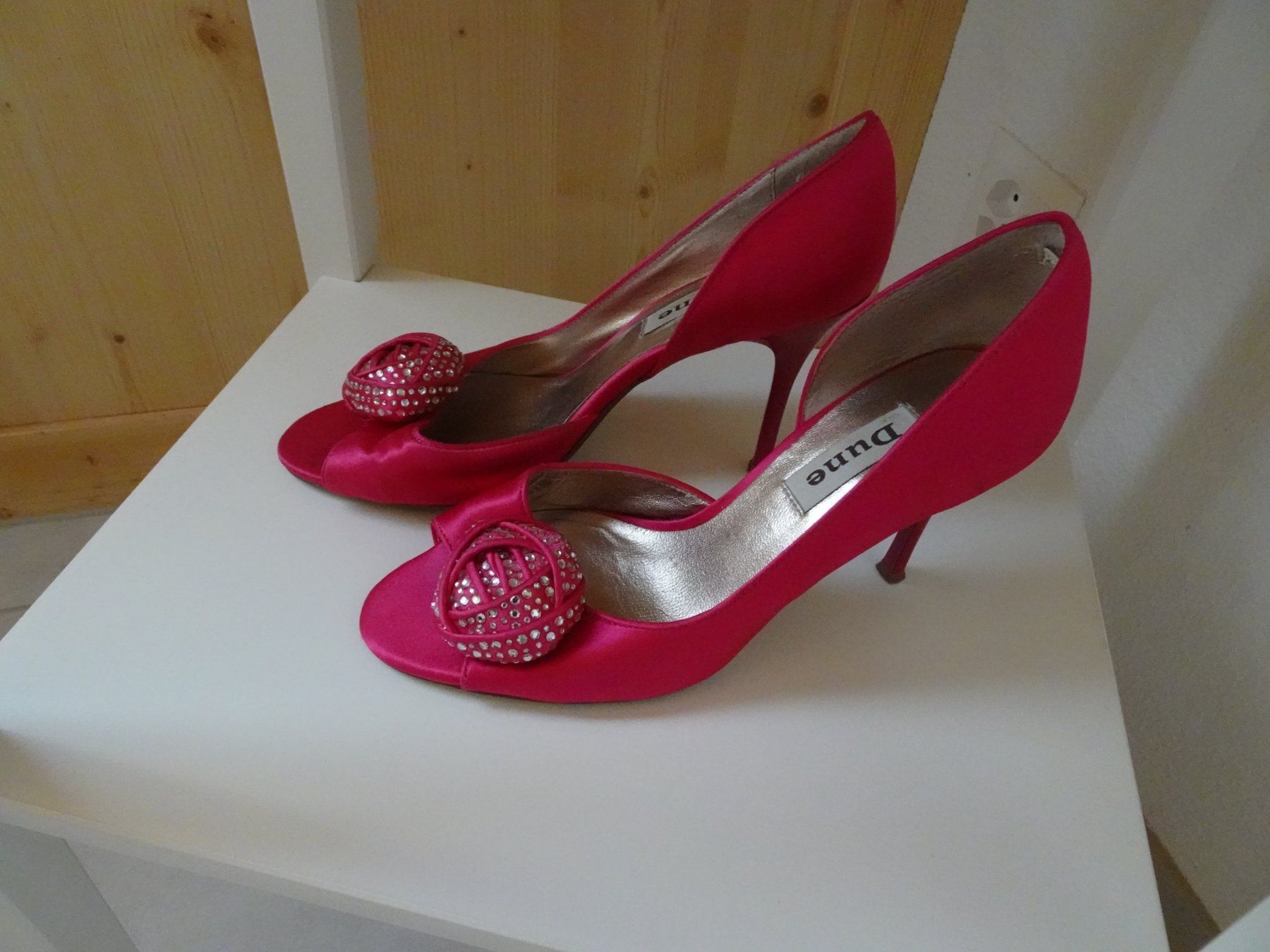 Dune London Scarpe da donna: Wunderschöner pinker, edler Pumps von DUNE Gr. 36 - 240835 – Usato da Küssnacht am Rigi venduto da Schuhe-Secondhand 2