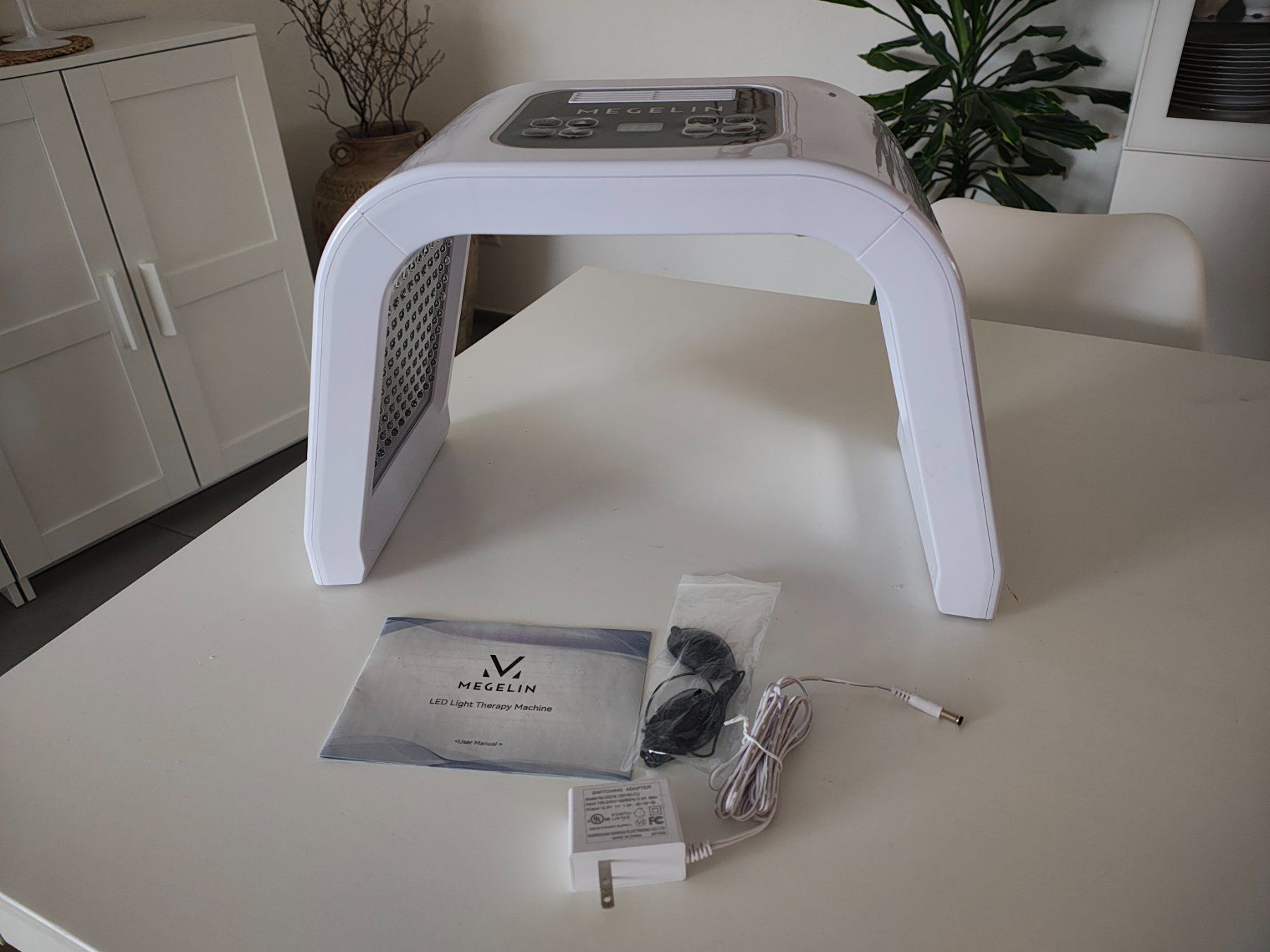 Protezione per viso e udito: LED/Red Licht Therapy Machine – Nuovo (secondo la descrizione) da Winterthur venduto da Husakeva 1