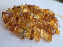 Bernstein baltisch Amber  ca.5-10mm. Stranglänge ca. 35cm.
