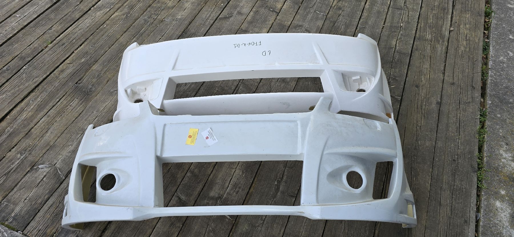 Ford Tutti pezzi di ricambio auto: kit parechoc tuning Ford focus MK2 – Nuovo e nell'imballaggio originale da Siviriez venduto da gad_6pqg 1