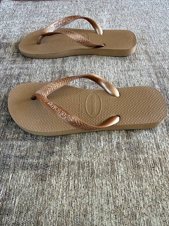 Havaianas Scarpe da donna: Tongs Havaianas taille 39-40 – Usato da Vétroz venduto da est_xyr5 1