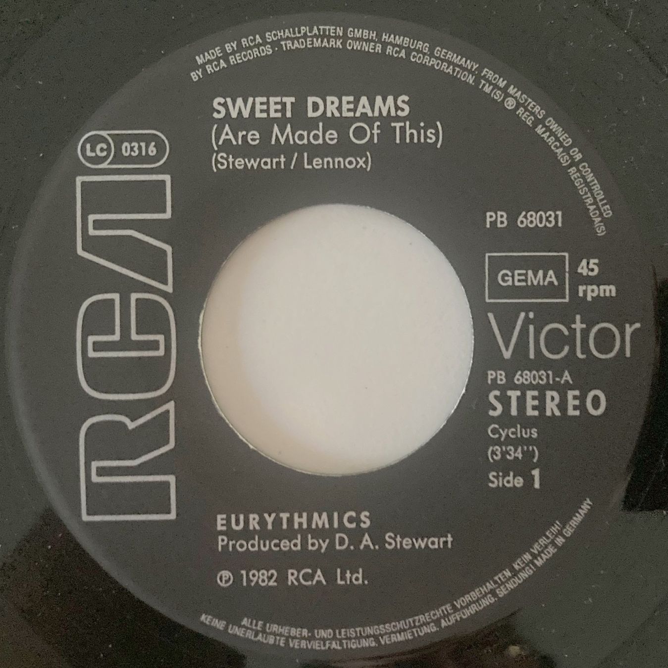 Vinyles: EURYTHMICS - SWEET DREAMS – D'occasion à Bottens par hotter-than-hell 2