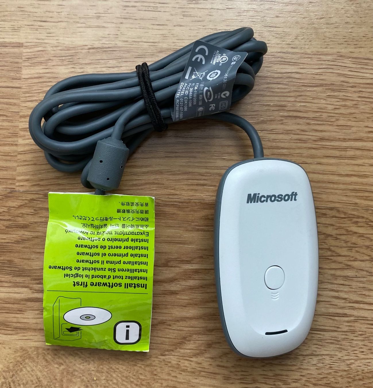 Microsoft Konsolen: XBox 360 Microsoft Windows Wireless Receiver – Gebraucht aus Rafz von