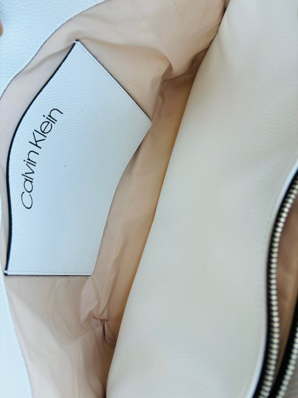 Calvin Klein Taschen für Damen: Calvin Klein Tasche – Gebraucht aus Steinen von FIN 7