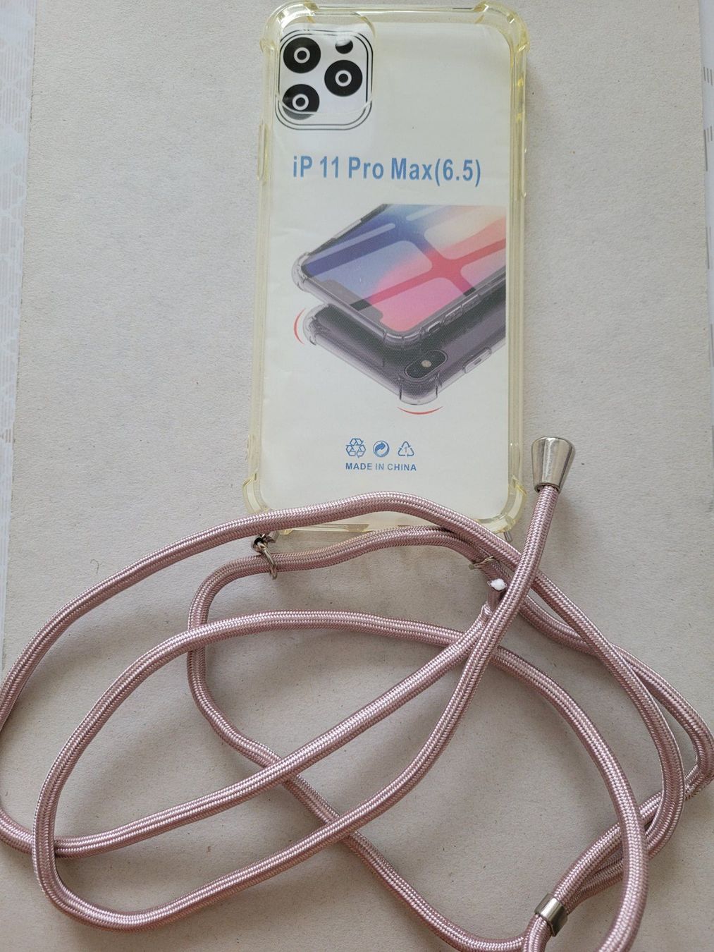 Apple Cover & Protezioni schermo: Coque iPhone 11 Pro Max Transparente avec Cordon Rose – Nuovo (secondo la descrizione) da Champagne venduto da ARWEN012