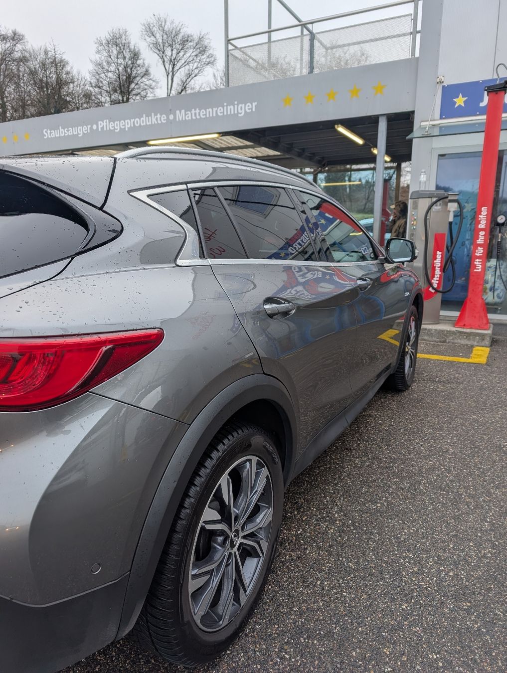 Carrozzine: INFINITI QX30 AWD 2.2D – Nuovo (secondo la descrizione) da Mellingen venduto da Sepoo 3