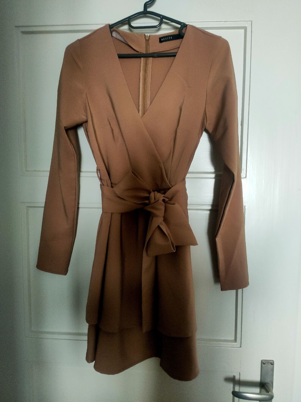 Robes: Beige dress size XS/S – Neuf (Voir description) à Zürich par mar_dl57 1