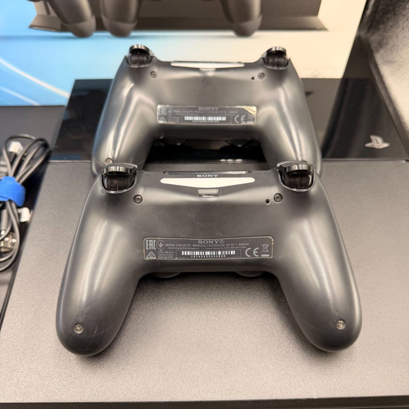 Sony Console: Sony PlayStation 4 Konsole schwarz Version: 8.00 – Usato da Düdingen venduto da Nerdworld 9