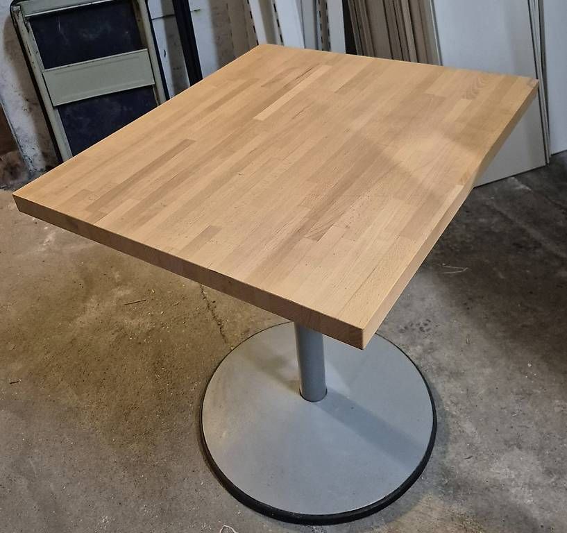 Tische: Table bistro – Gebraucht aus La Chaux-de-Fonds von lgdm