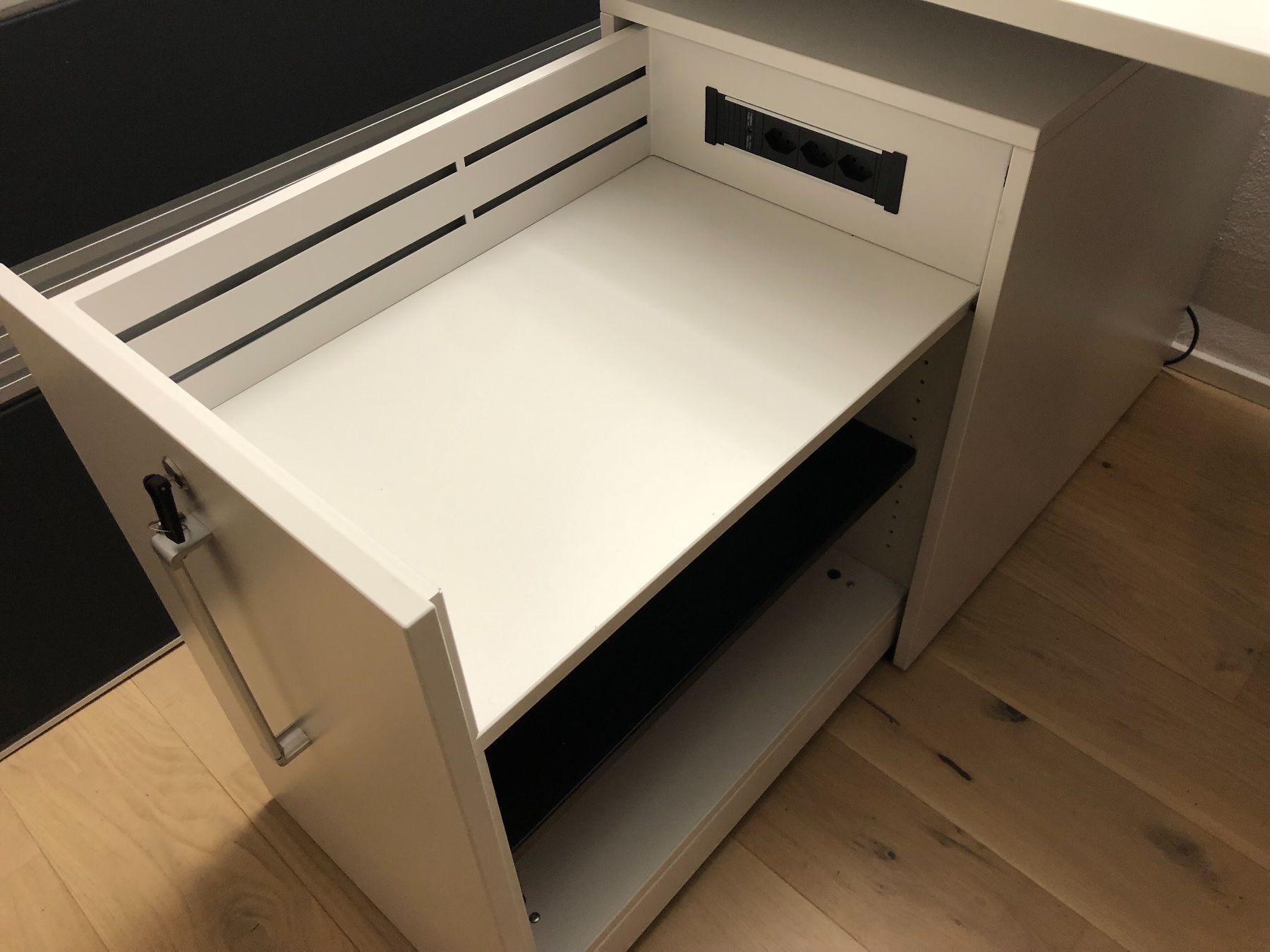 Banconi: Steelcase Büro Korpus – Nuovo (secondo la descrizione) da Uitikon Waldegg venduto da Uitikon73 2