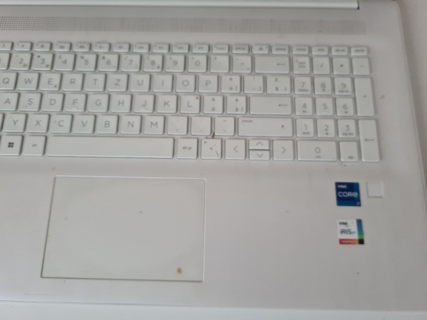 Notebook: PC, Laptop – Usato da Waldkirch venduto da Hypertenuse 8