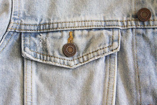 Pull&Bear Giacche: PULL&BEAR | Helle Oversize Denim Jeansjacke M | Destroyed – Usato da Engelburg venduto da Rmueller 2