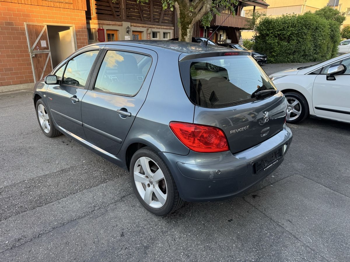 Peugeot Automobili: Peugeot 307 2.0i 140 PS – Usato da Thun venduto da ZS7 2