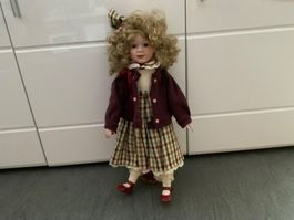 Porzellanpuppe Neu