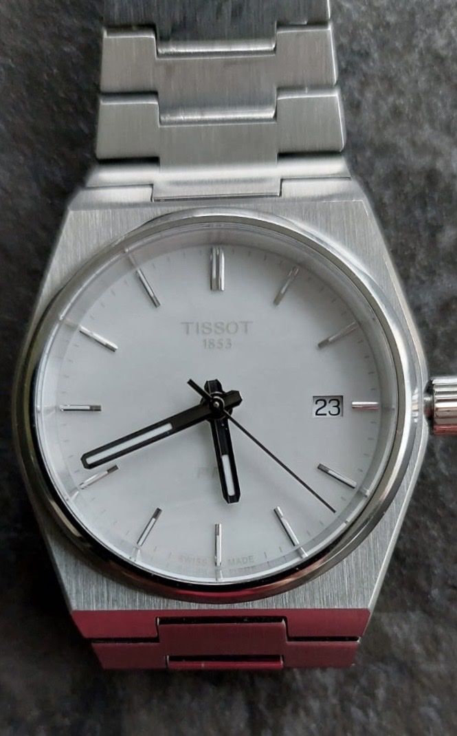 Tissot Uhren: Tissot PRX 35mm Quartz Perlmutt – Gebraucht aus Vitznau von DinaBucherLuzern