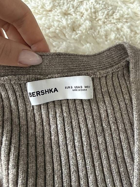 Maglioni & Felpe: Schöner Strickpulli – Usato da Wetzikon ZH venduto da veysel71 1