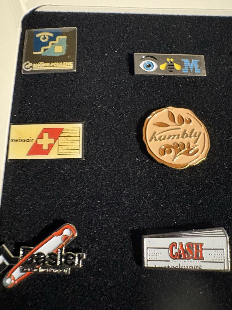 Plaquettes & Badges: PIN Kollection Vintage 1991 – Neuf (Voir description) à Obermumpf par davetattoo 1