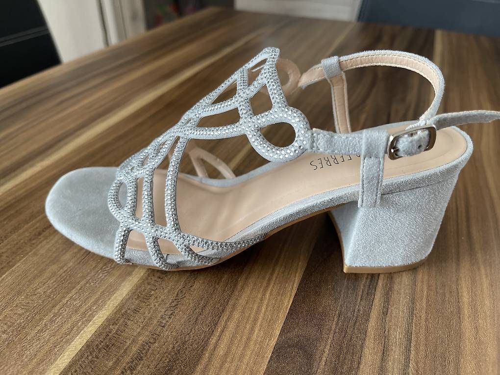 Scarpe da donna: Chaussure taille 39 – Nuovo (secondo la descrizione) da Martigny venduto da cristal25 2
