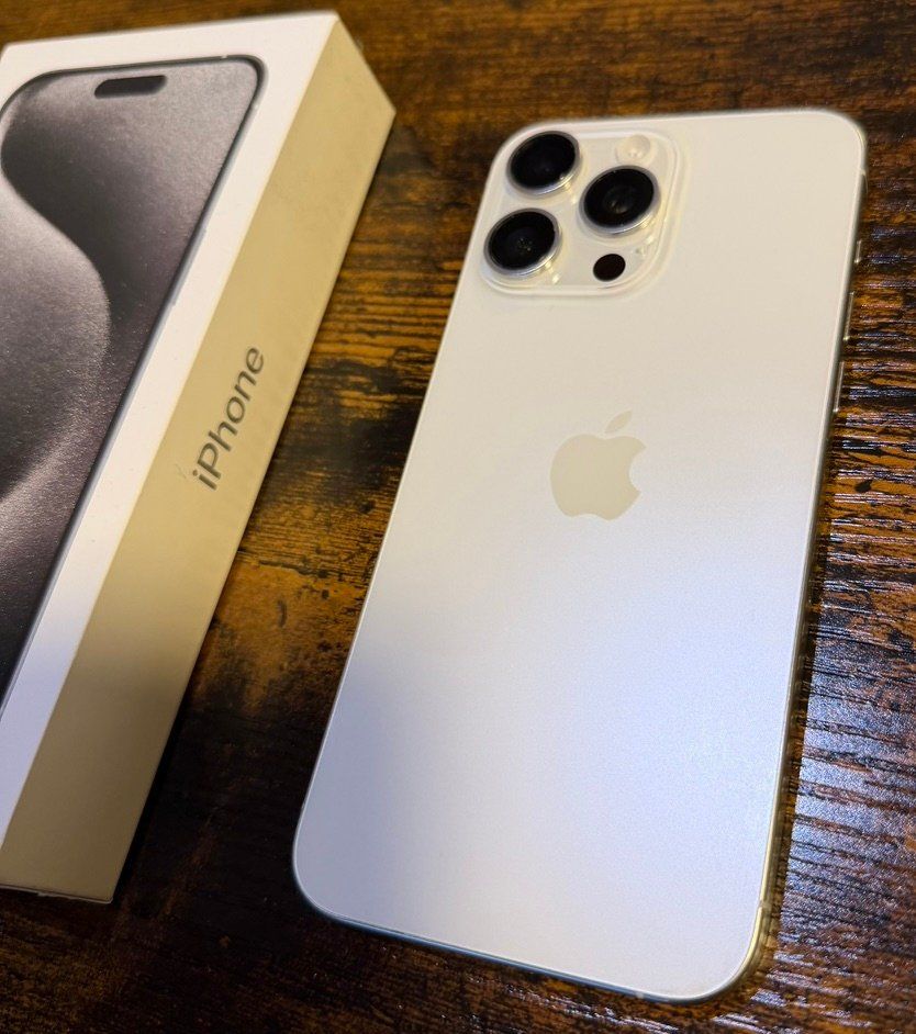 Apple Telefoni cellulari / Smartphones: iPhone 15 Pro Max / 256 GB / ab CHF 1.- – Usato da Zürich venduto da PEACECOCOON 2