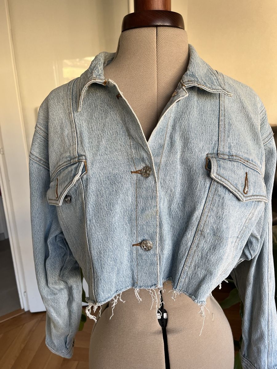 Vestes: Cropped jeans jacket – D'occasion à Lausanne par Lillielillie 1