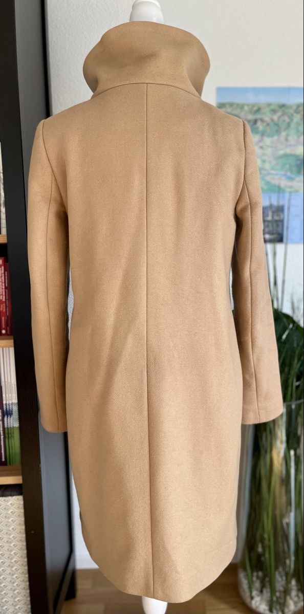 Hallhuber Cappotti: Schicker Herbstmantel Gr. 36 beige Hallhuber – Usato da Aarburg venduto da Petite-closet-Loop 3