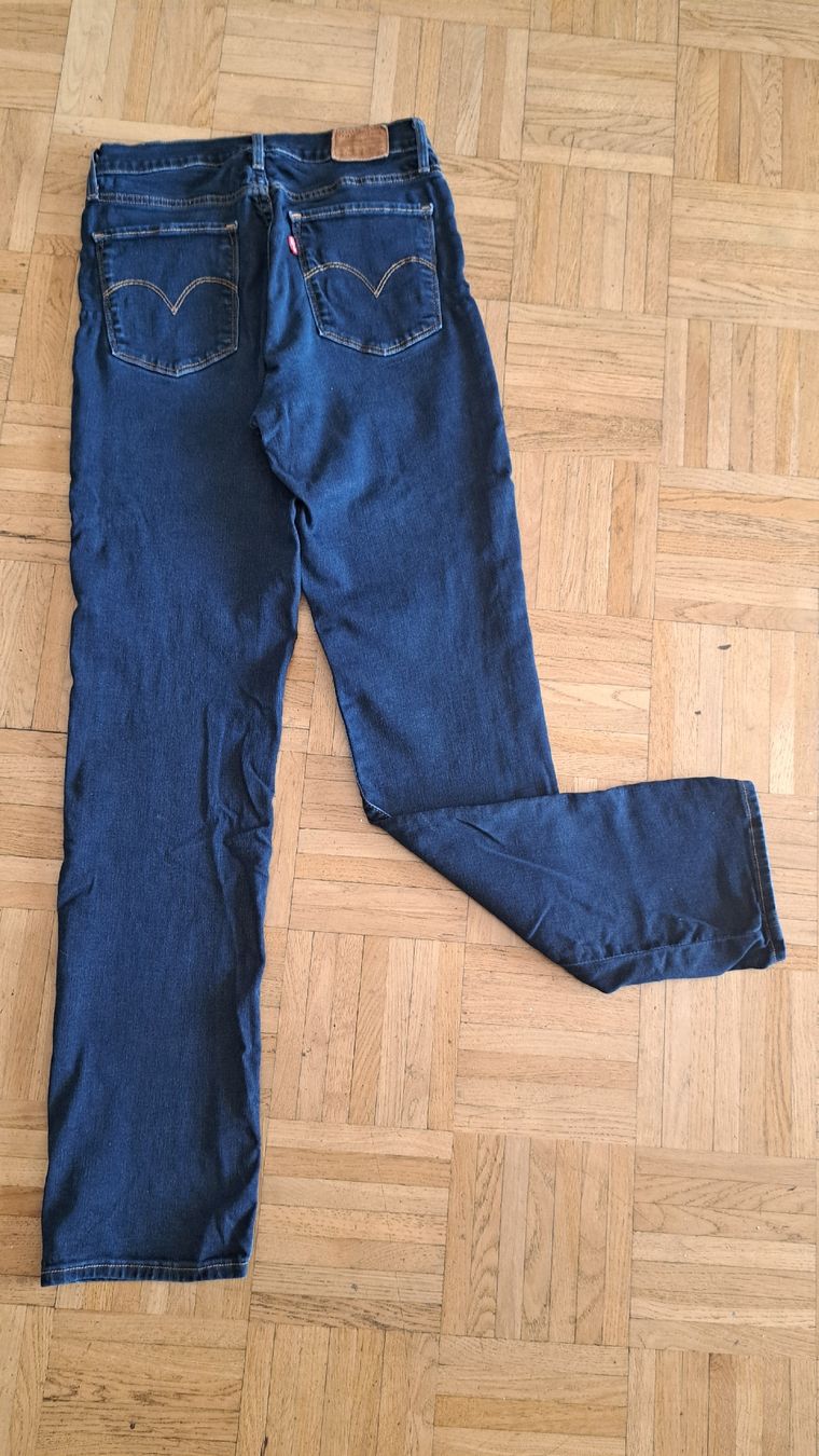 Levi's Jeans: levi taille 29, bon état – Usato da Meyrin venduto da Zahra011 4