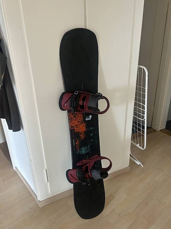 Board: Snowboard mit Bindung (Burton) – Usato da Zürich venduto da nik_px7p
