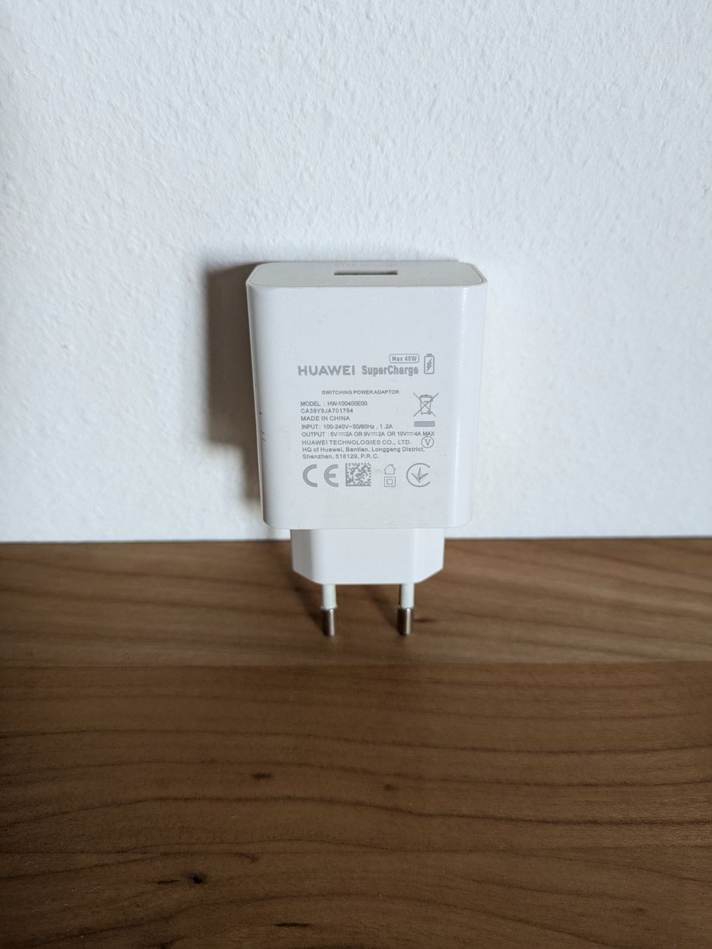 Huawei Caricabatterie: Original 40W Huawei SuperCharge Ladegerät – Usato da Wil SG venduto da SomeGuy 1