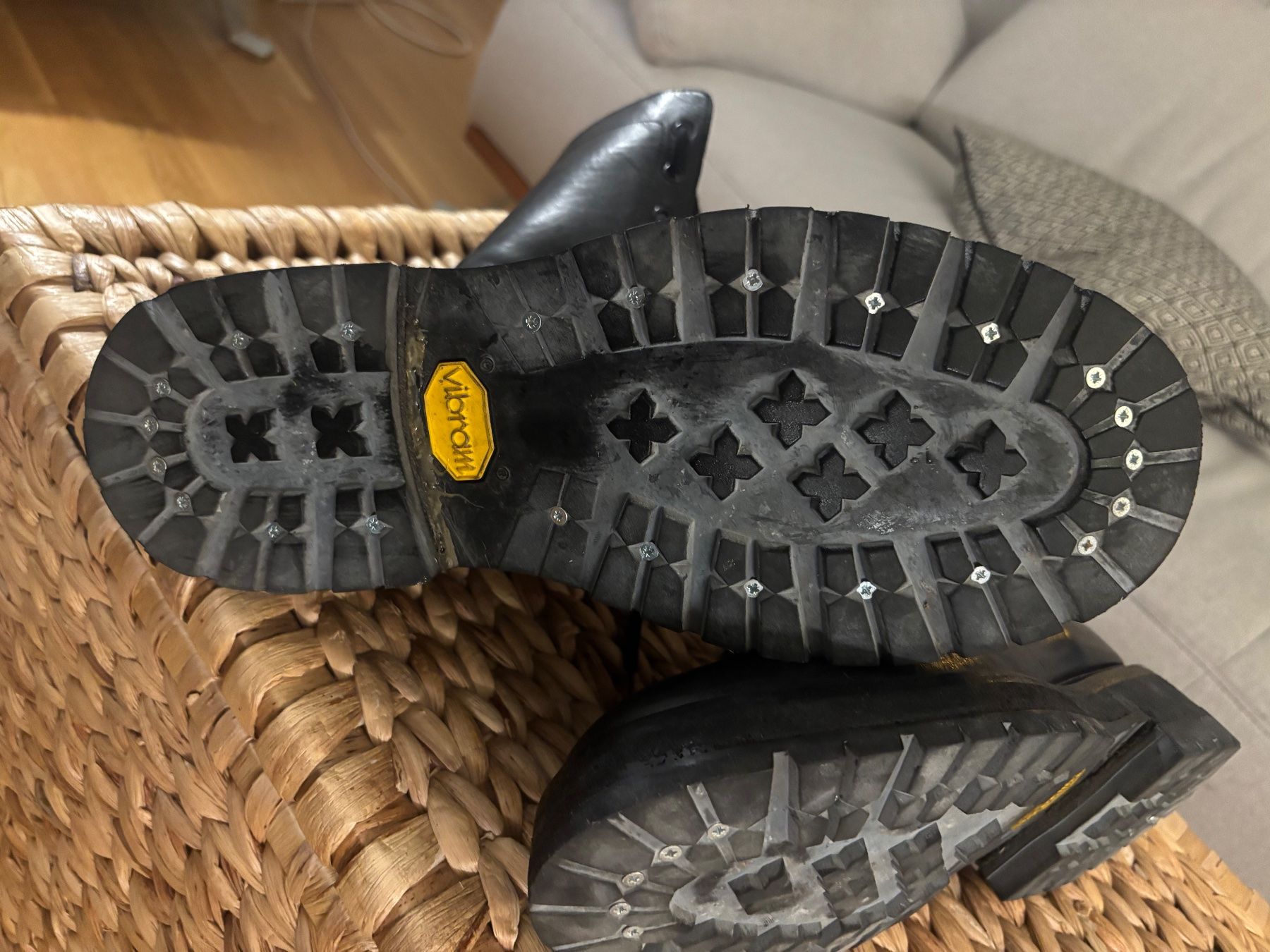 Herrenschuhe: From the First Stiefel – Gebraucht aus Basel von Brnlrenco 2