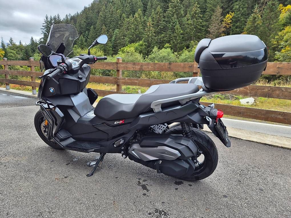 BMW Scooter: Scooter BMW C400X – Usato da Morgins venduto da Kikidazur 2
