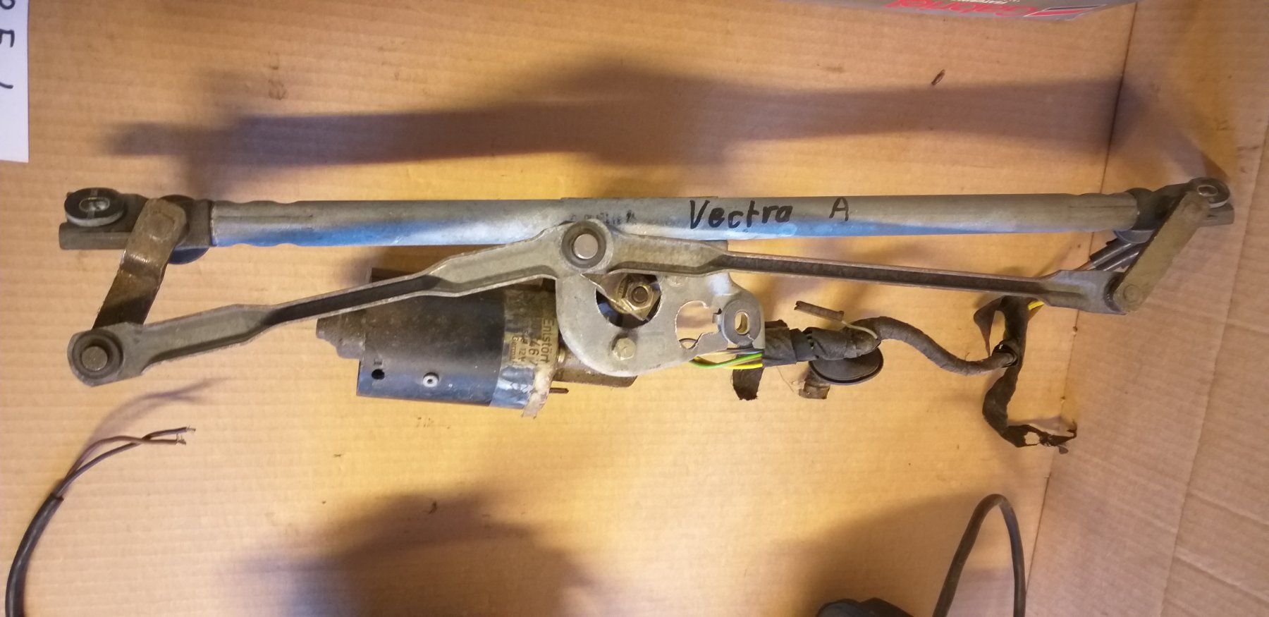 Opel Tutti pezzi di ricambio auto: OPEL VECTRA  DIVERSES PIECES  /  DIVERSE TEILE – Usato da cortébert venduto da rlv 4