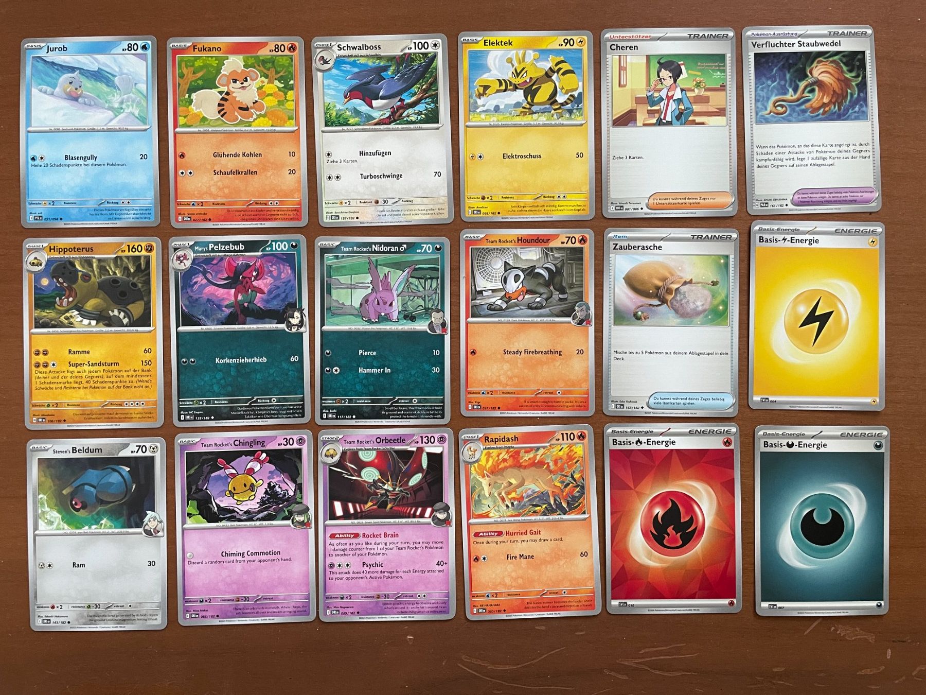 Pokémon Sammelbilder & Trading cards: Pokemon Karten Set (Versand gratis) – Neu (gemäss Beschreibung) aus Chur von Angerson