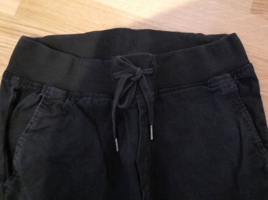 H&M Hosen: ***H&M*** Divided Hose schwarz Gr. M – Gebraucht aus Wädenswil von H2H_Secondhandshop 2