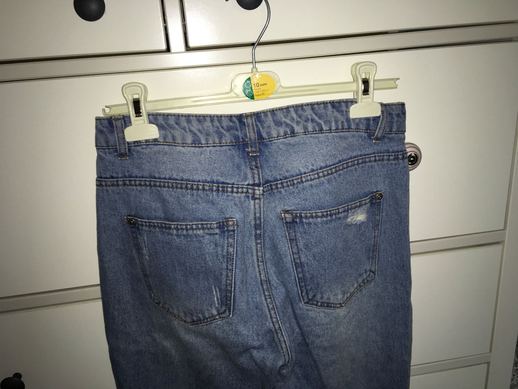 Jeans: Jeans blau  Gr 40  Forever 21 gelöchert – Neu (gemäss Beschreibung) aus Goldau von Rjn 2