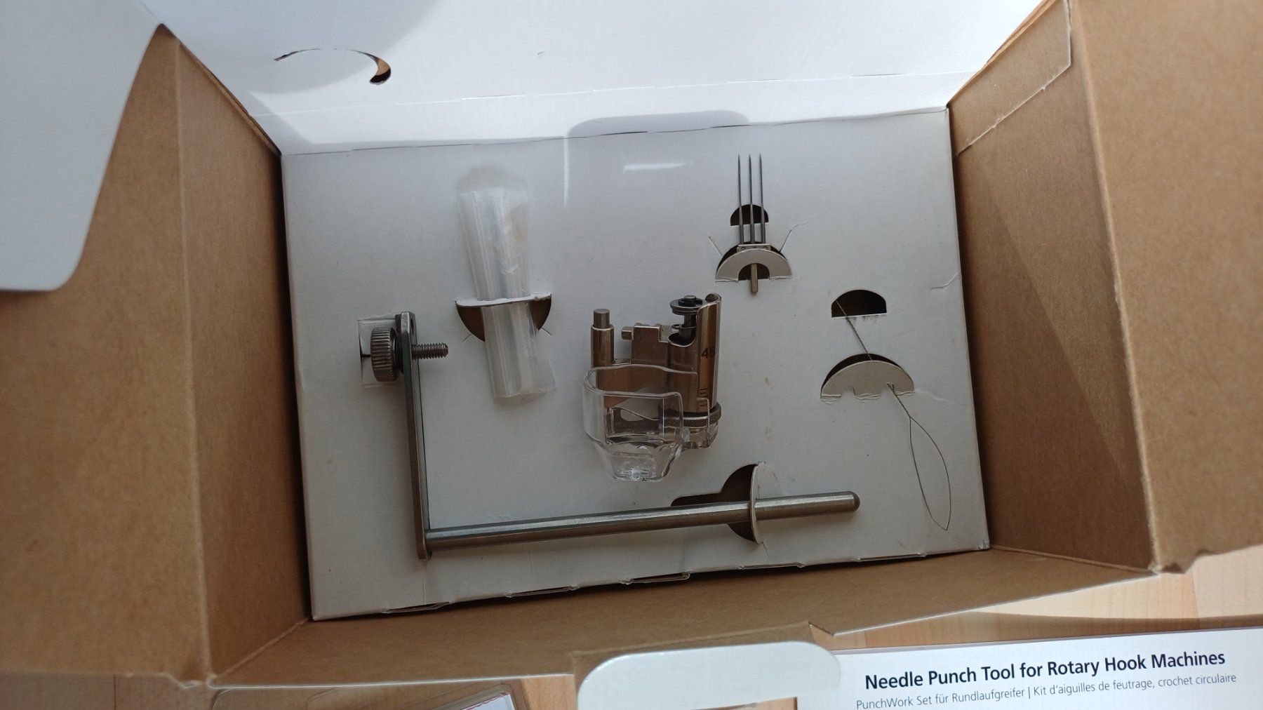 Bernina Nähmaschinen: Bernina PunchTool neu mit Stichplatte OVP – Gebraucht aus Rafz von hofgut 1