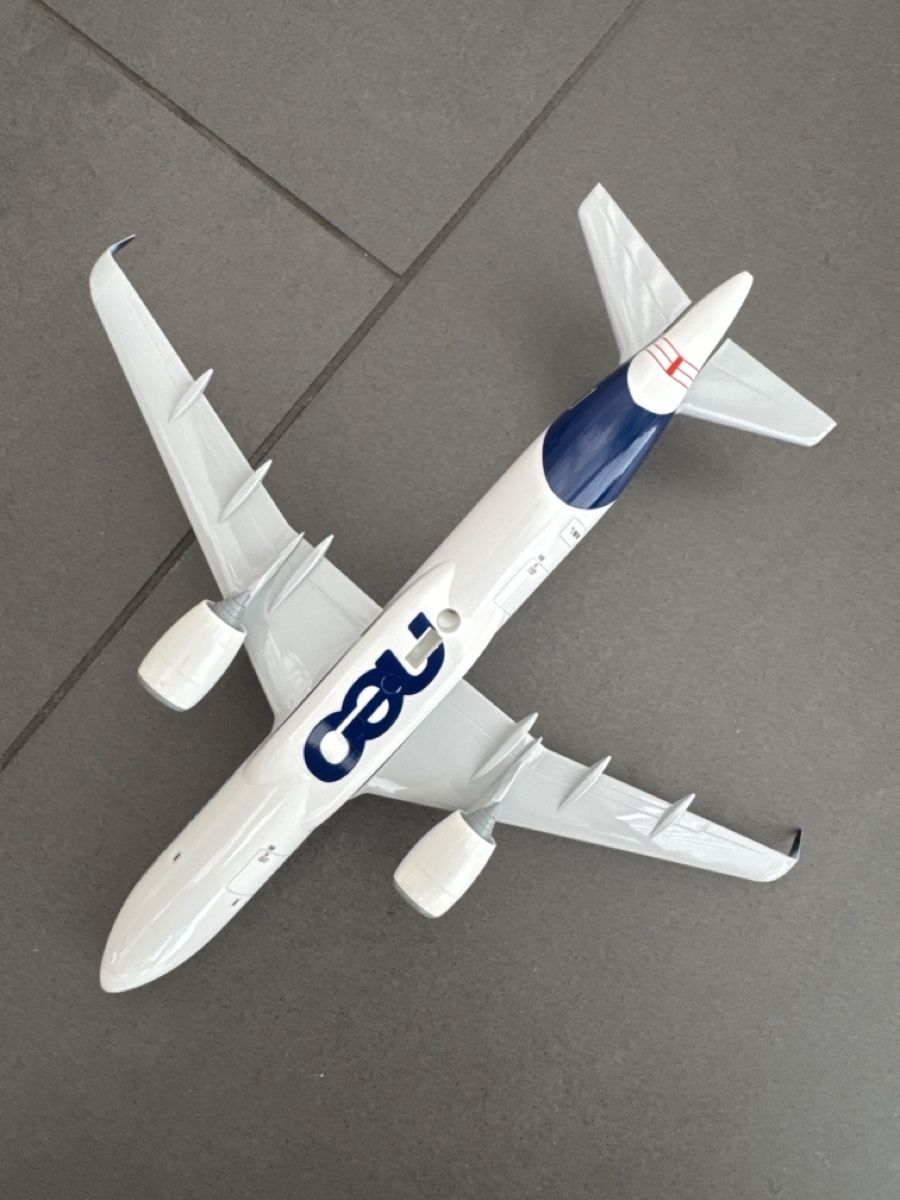 Airbus Kits de montage: A320neo Flugzeugmodell – D'occasion à Zürich par PapaFoxtrott 2
