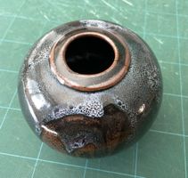 Vase boule en céramique émaillée Taizé