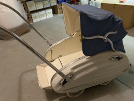 Vintage Kinderwagen Helvetia aus Blech und Holz