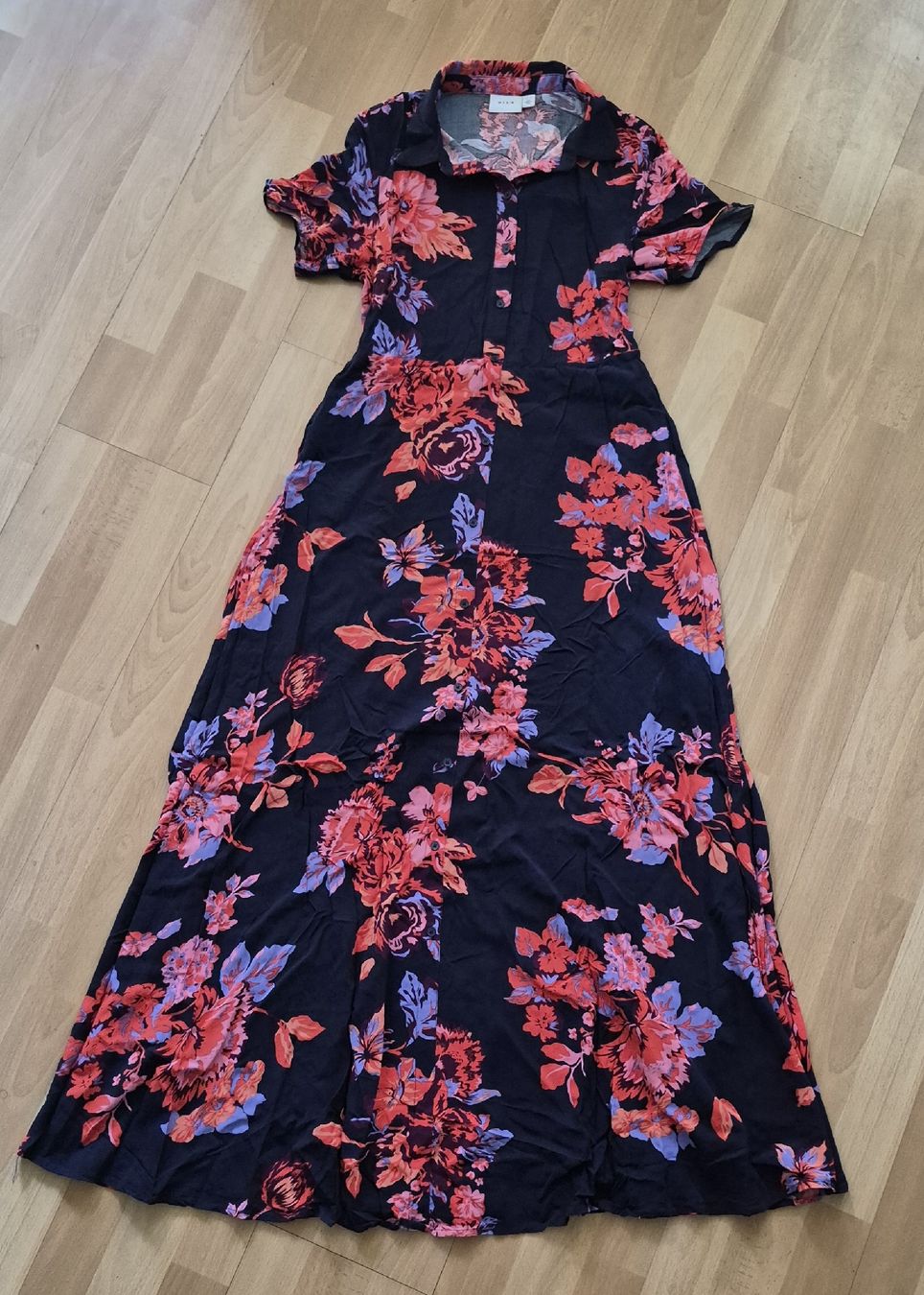 Vila Vestiti: Vila Maxikleid Blumen Gr. S Sommerkleid – Usato da Naters venduto da Monika-K 1