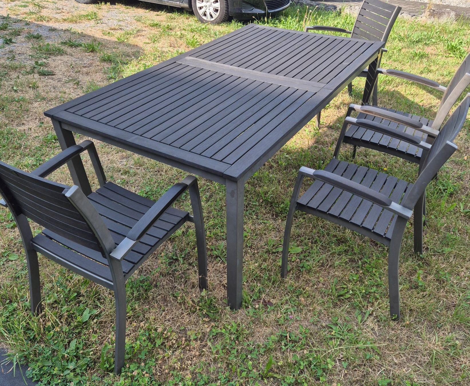 Set de table et chaises: Gartentisch mit Stühlen dunkelgrau Metall Kunststoff – D'occasion à kaltbrunn par kralj02 2