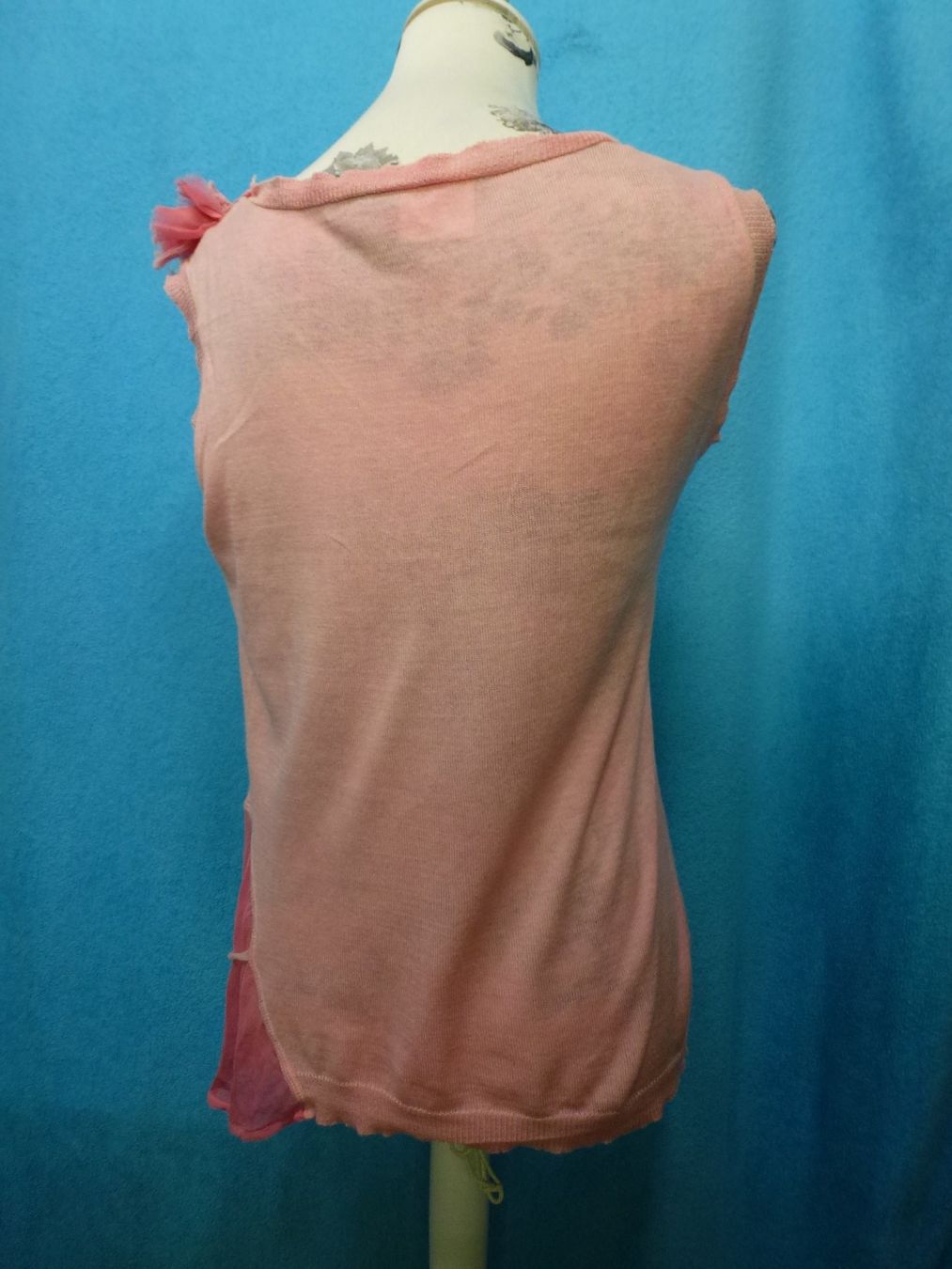Maglioni & Felpe: TUZZI EXTRAVAGANTER DÜNNER SOMMER PULLOVER OHNE ARM GR 38 – Nuovo (secondo la descrizione) da Kreuzlingen venduto da ang_7k8d 4