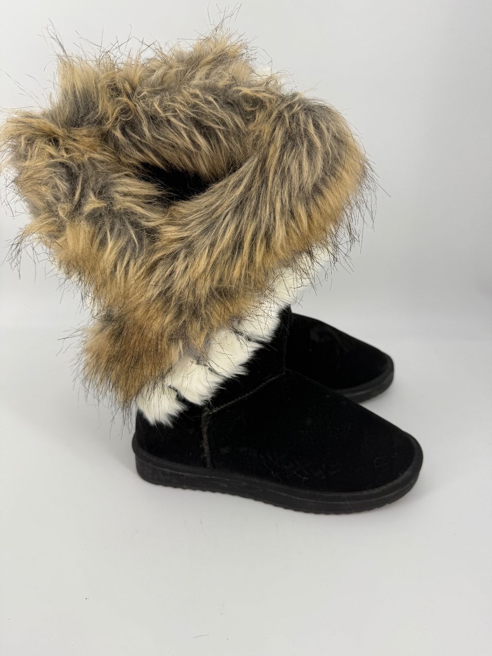 Scarpe da donna: Winterstiefel mit Fellrand Gr. 38 – Usato da Auenstein venduto da moin. 3