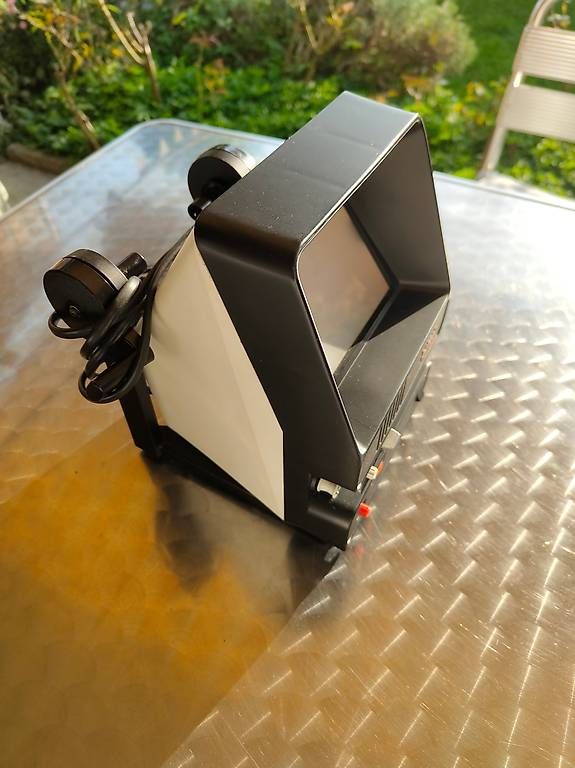 Monitor: Super 8 Monitor – Usato da Bern venduto da A3N-Origin 1
