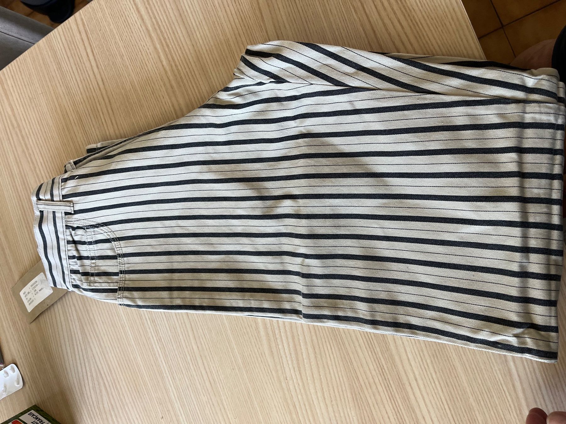 Hosen: Pantalon rayés Taille 28 neuf maman – Neu und originalverpackt aus Veyrier von kimedovapa