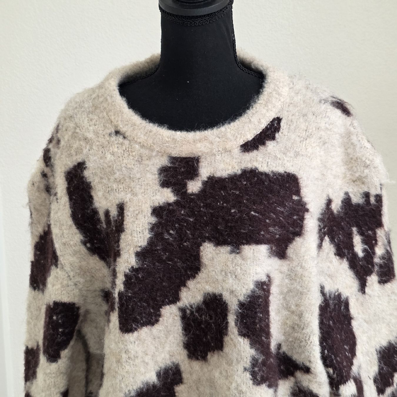 Zara Maglioni & Felpe: Damen Pullover Zara Fleckenmuster beige XL  – Usato da Rheinsulz venduto da Gilea 1