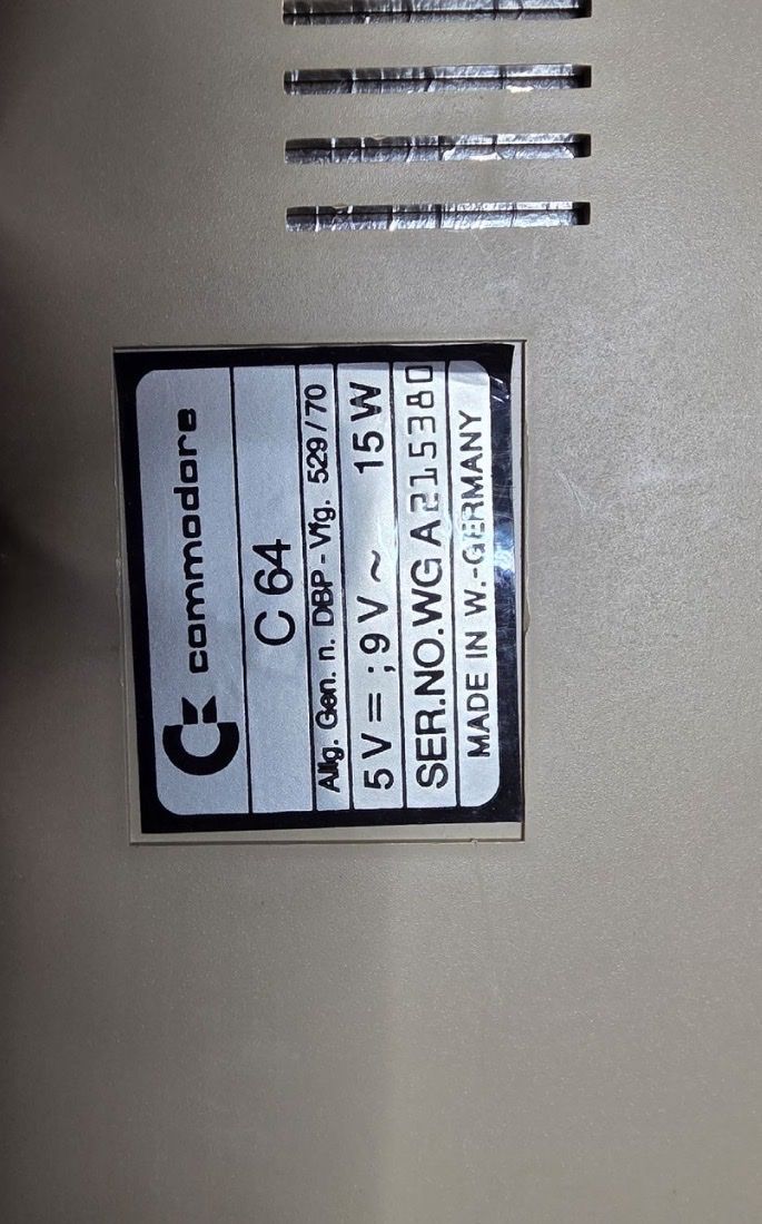 Commodore PCs: Commodore 64 – D'occasion à Onex par kar_7dth 1