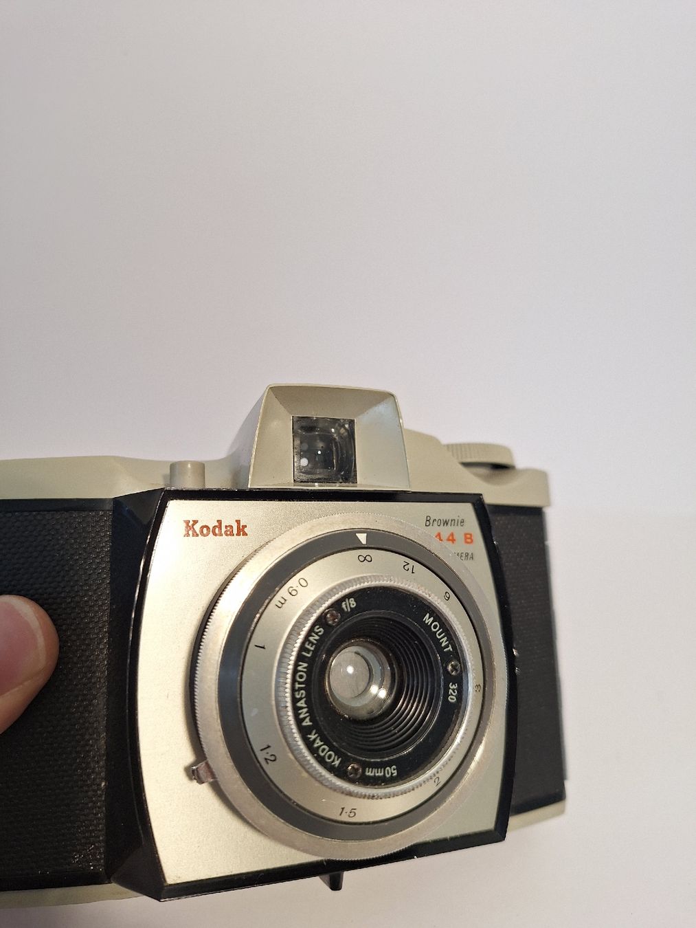 Kodak Kamera: Antike Kodak Brownie 44b + Blitz – Gebraucht aus Pfäffikon SZ von TobyPeterson 1