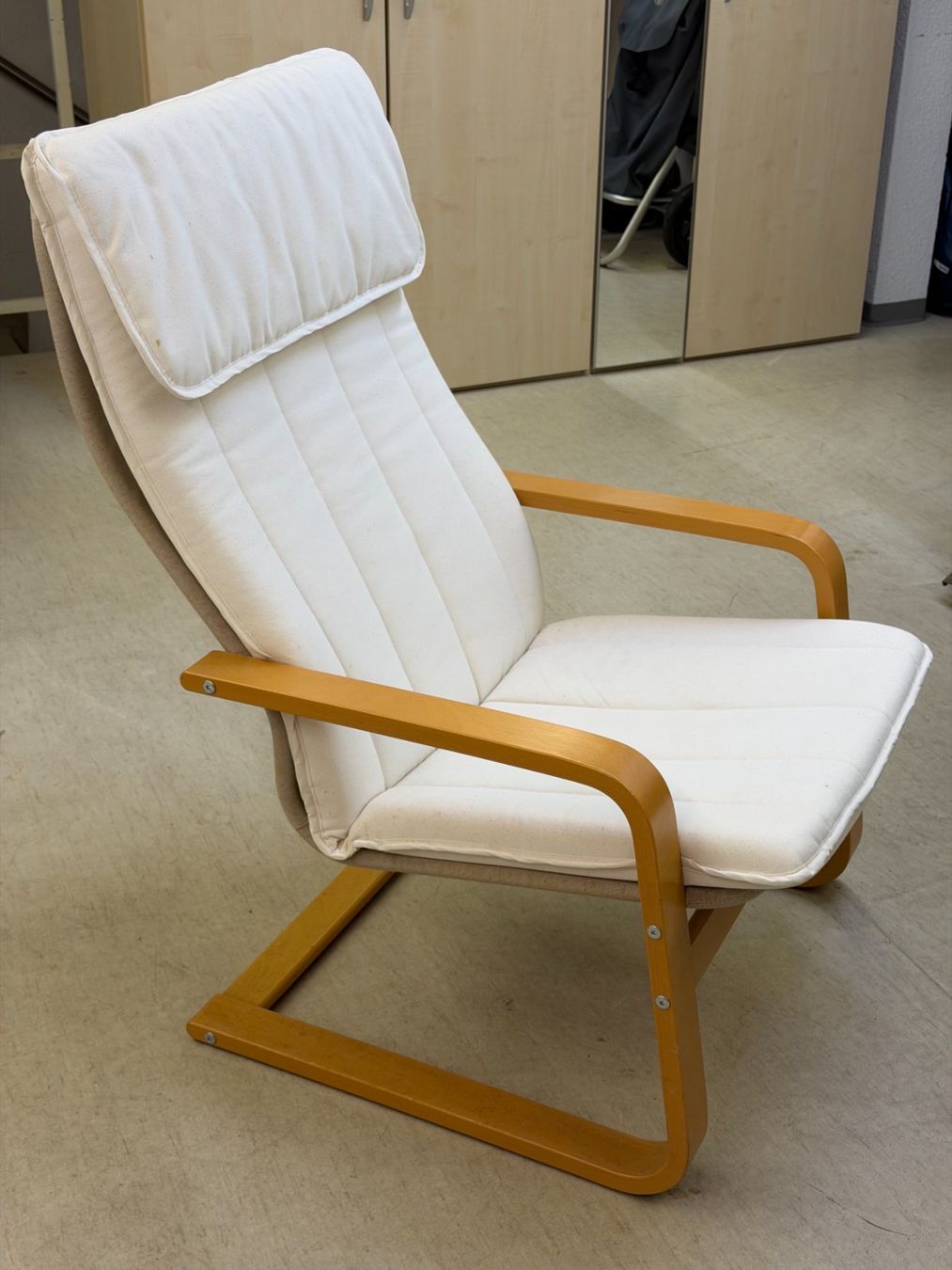 Ikea Poltrone: Sessel mit Holzgestell – Usato da Luzern venduto da Poa 1
